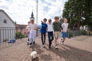 https://paedagogium-baden-baden.de//wp-content/uploads/2022/08/Schueler_Freizeit_Pause-8-300x200.jpg